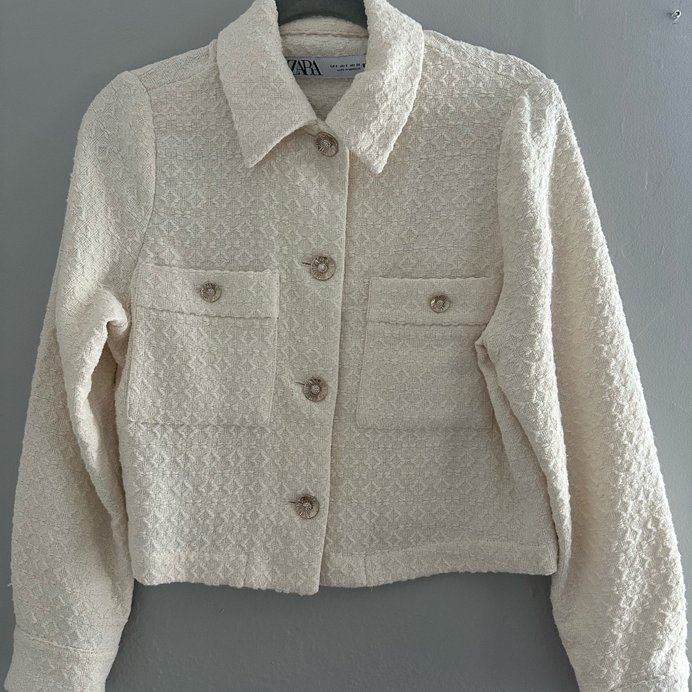 ZARA Cream Textured Boxy Button Jacket